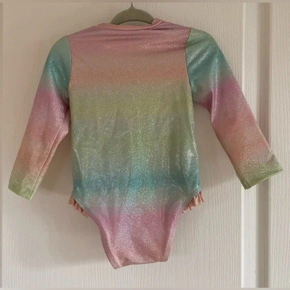 🧜🏻‍♀️Old Navy | Mermaid Rashguard - Picture 2 of 3